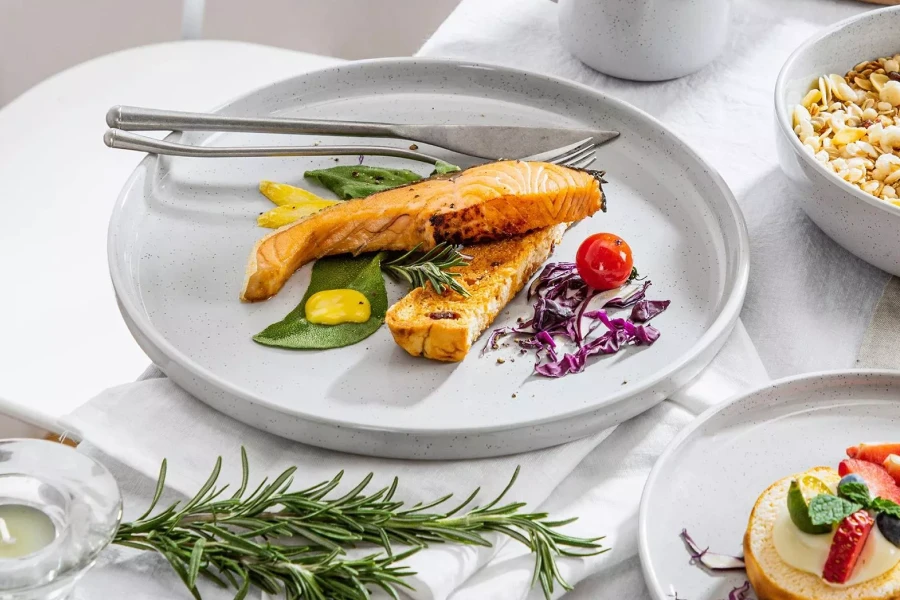 16-Piece Dinnerware Set